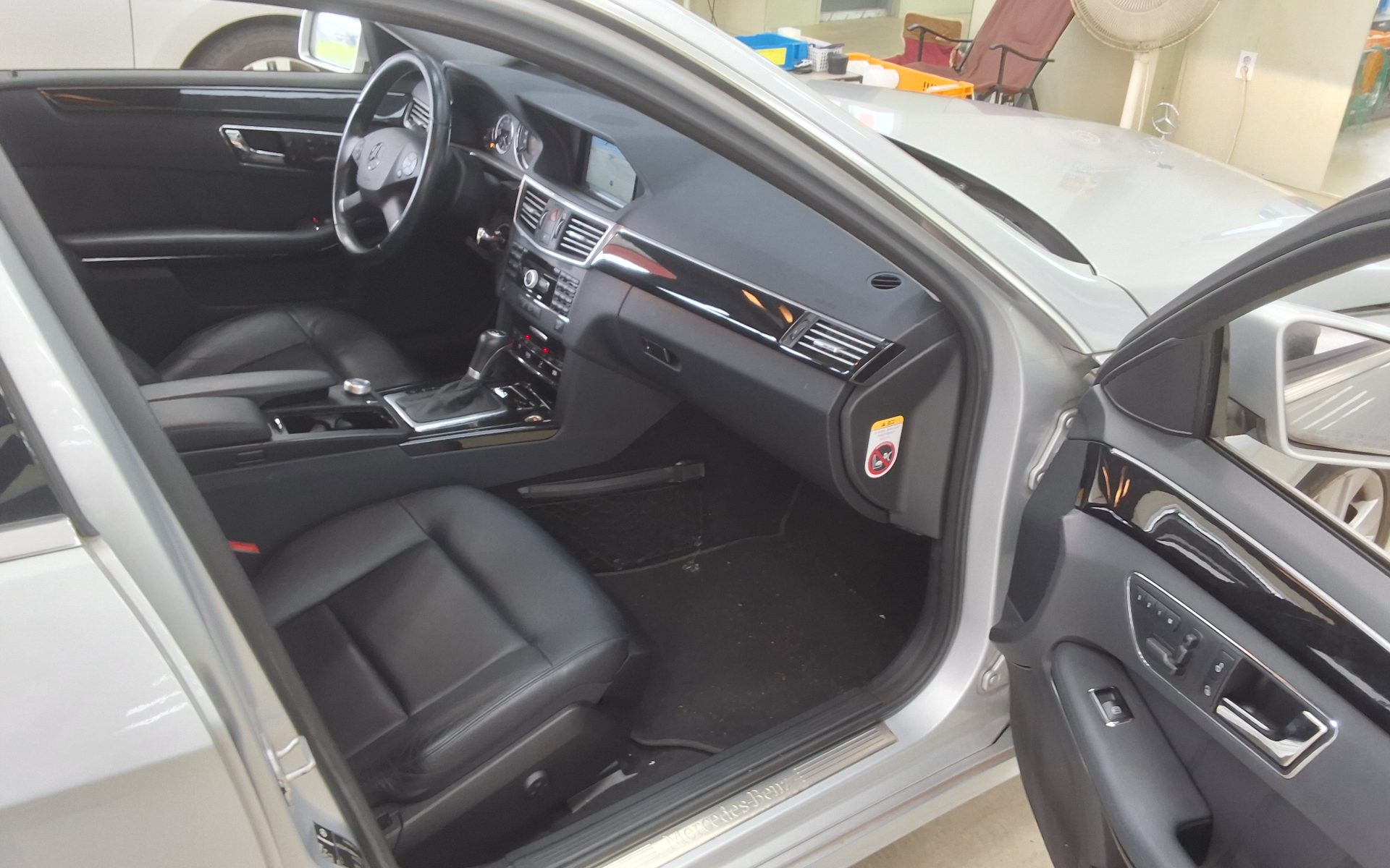 2010 - mercedes-benz e200