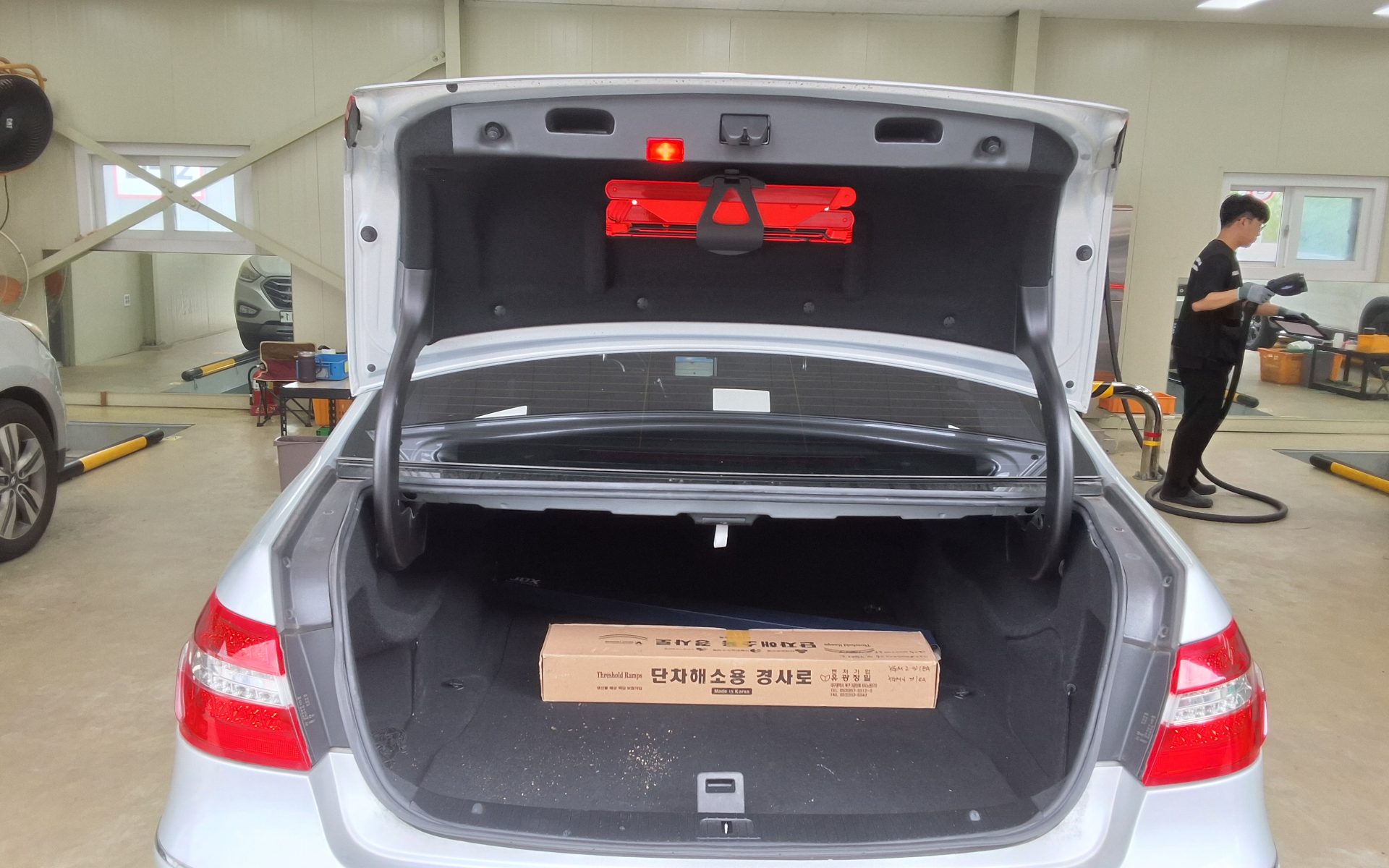 2010 - mercedes-benz e200