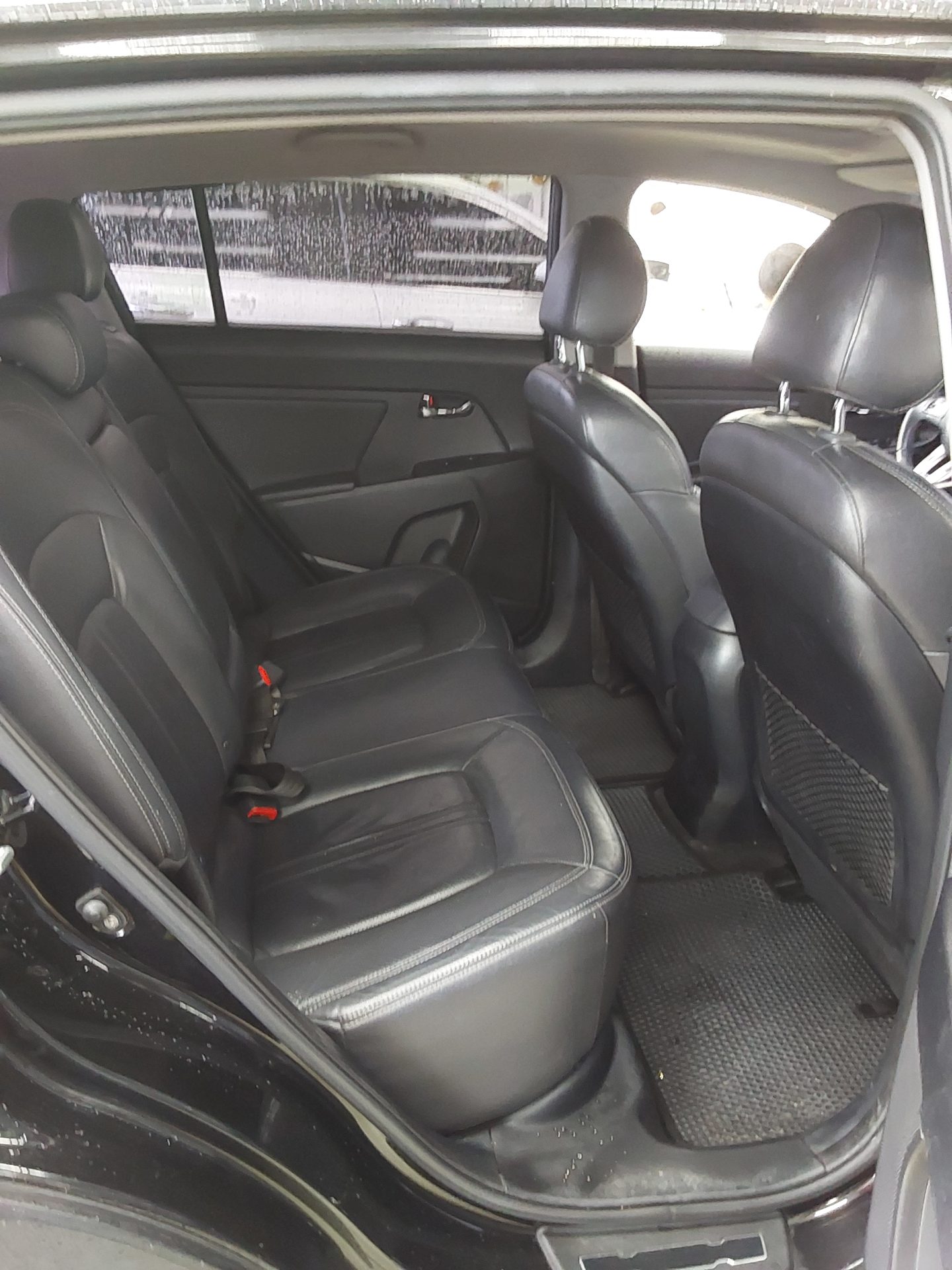 2011 - kia sportage