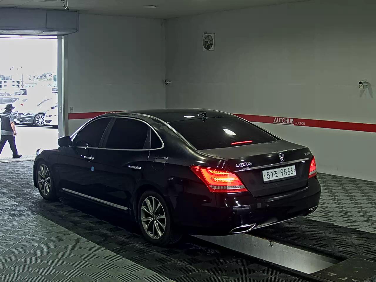 2015 - hyundai equus