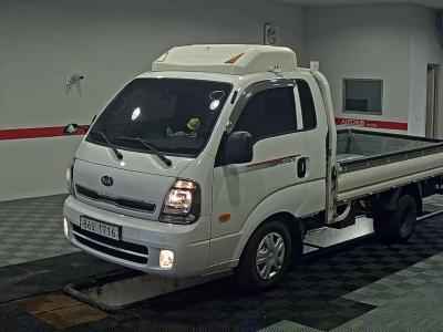 KIA BONGO III CARGO 1 TON KING CAB EXTRA WHEEBASE