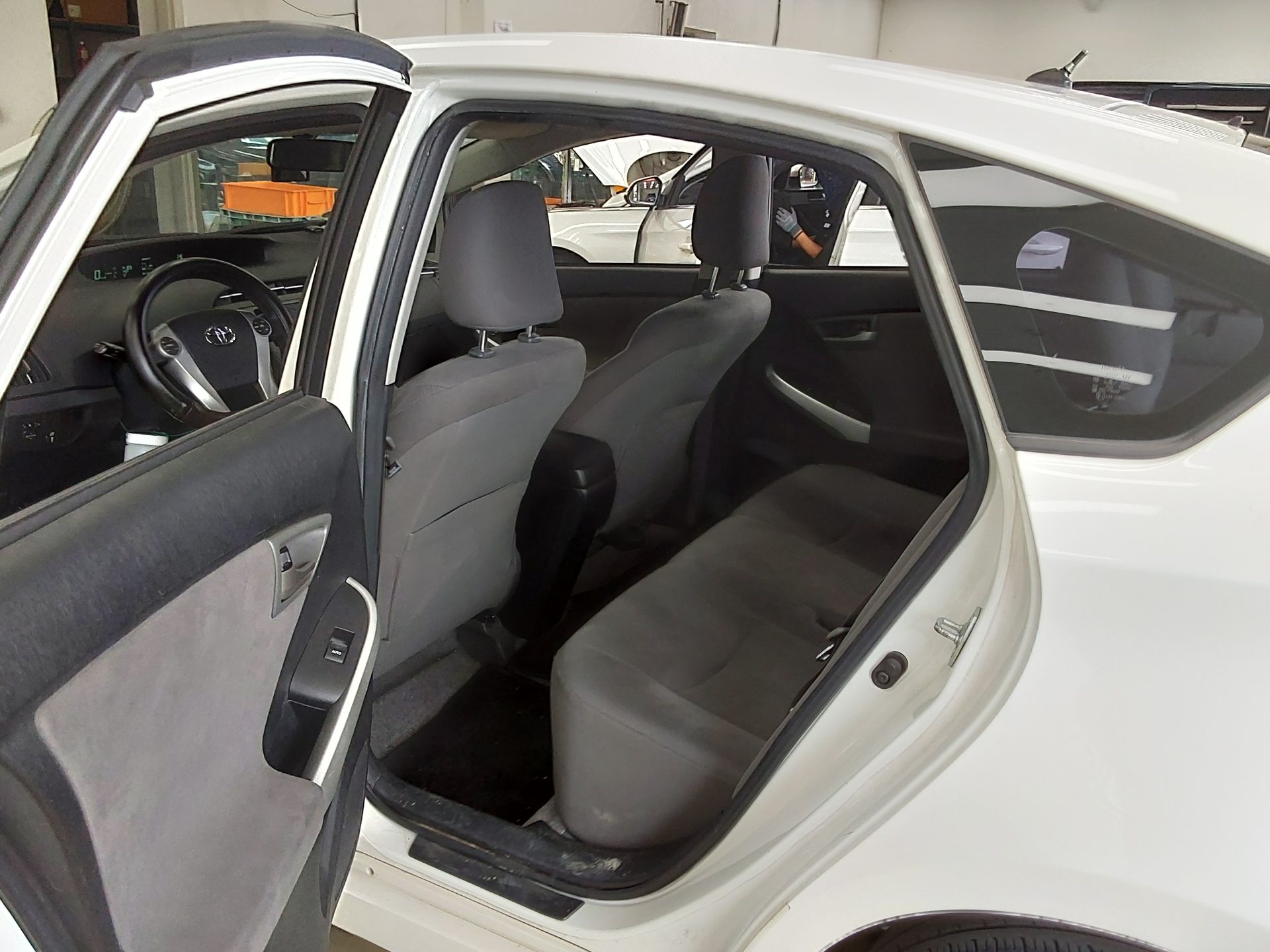 2012 - toyota prius
