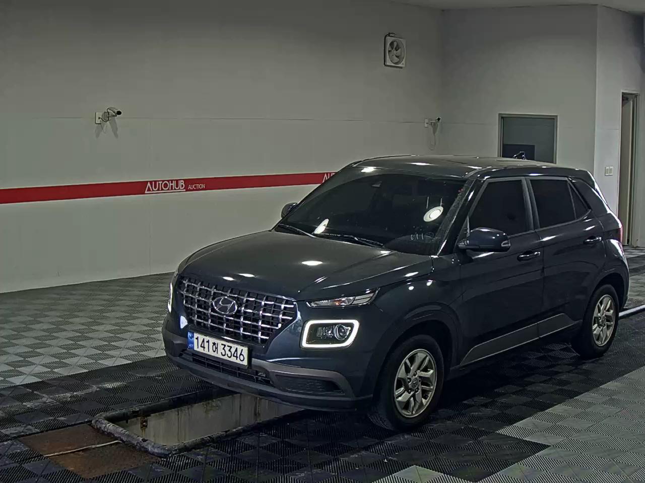 2021 - hyundai venue