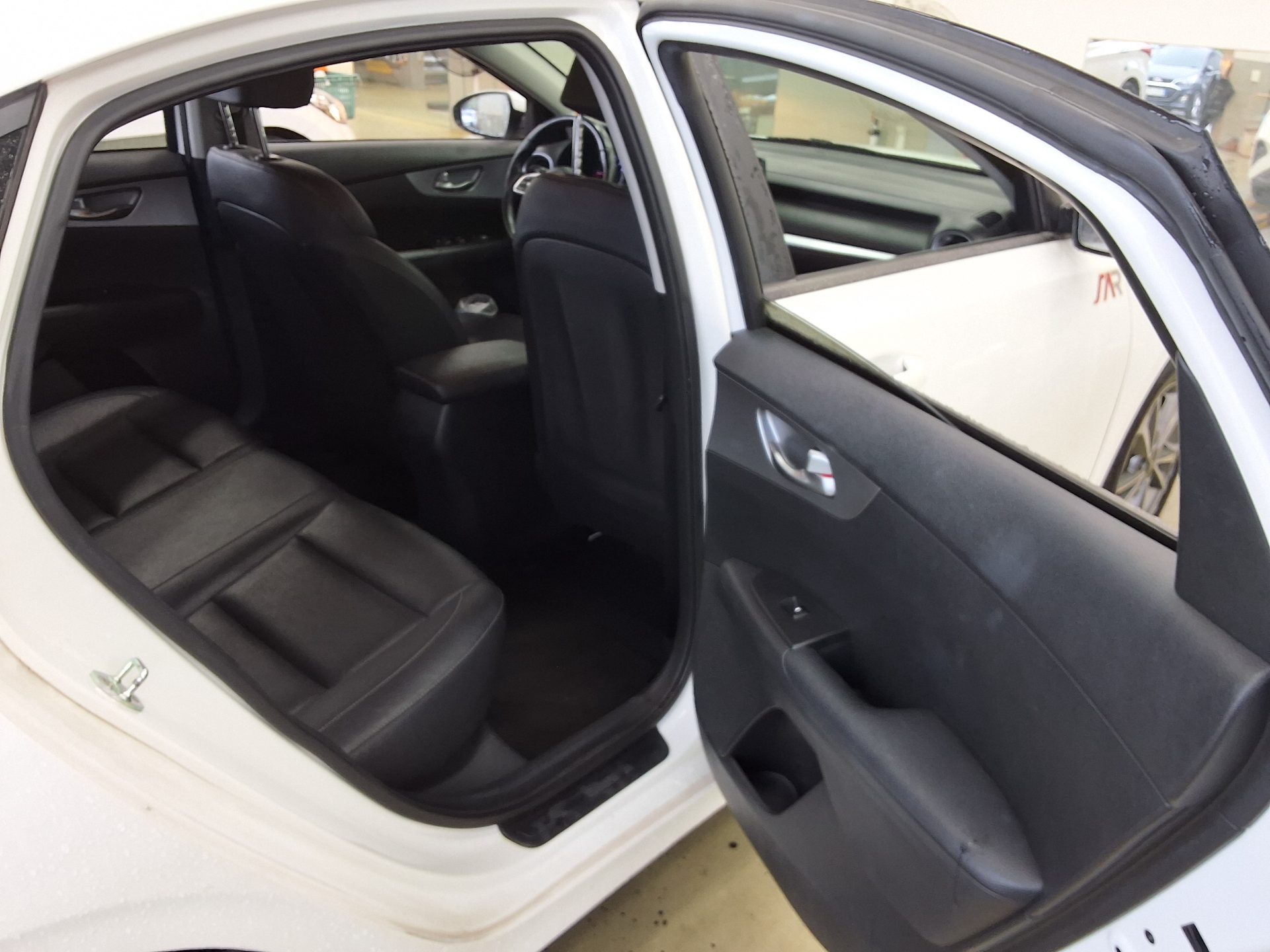 2022 - kia k3