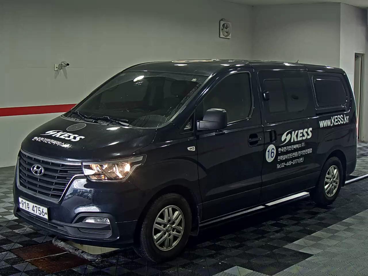 2019 - hyundai grand starex