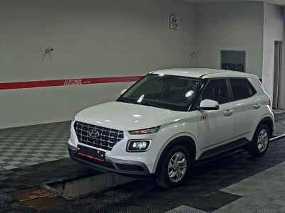 HYUNDAI VENUE