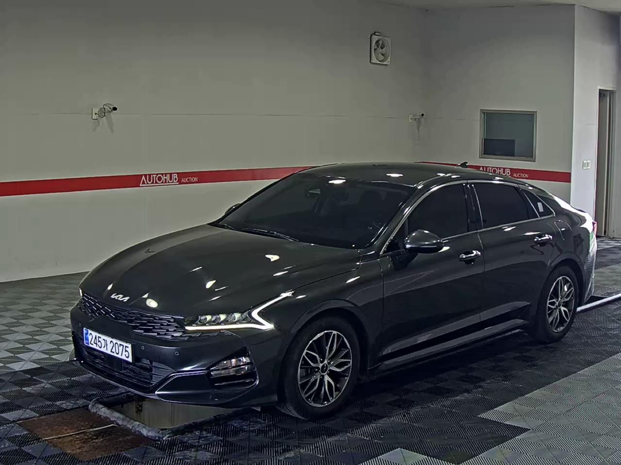 2023 - kia k5
