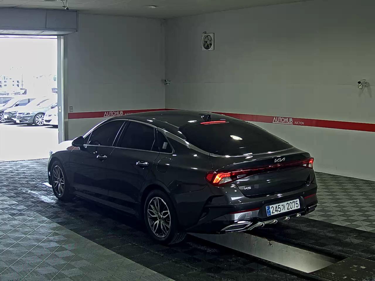 2023 - kia k5