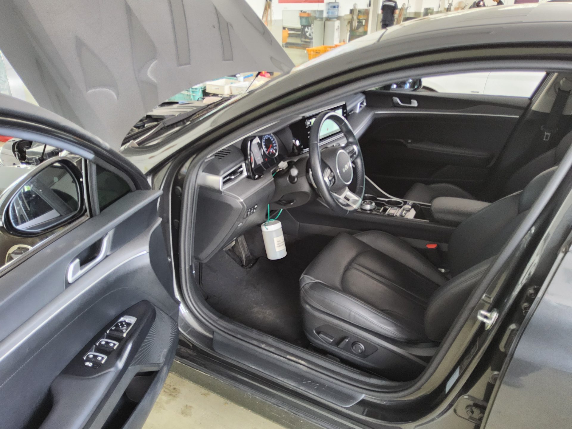 2023 - kia k5