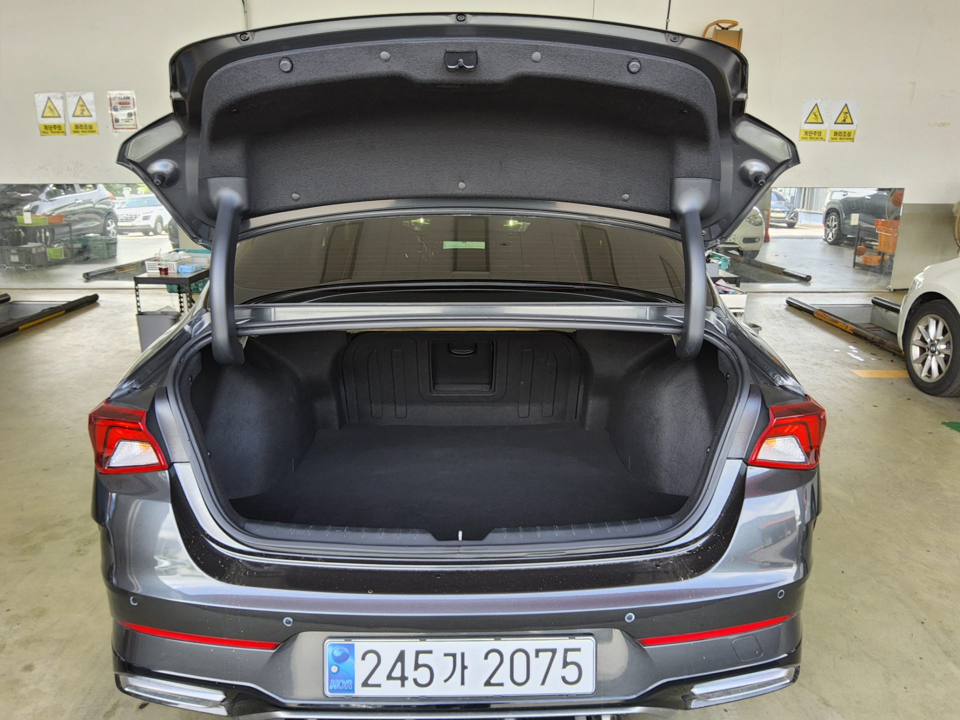 2023 - kia k5