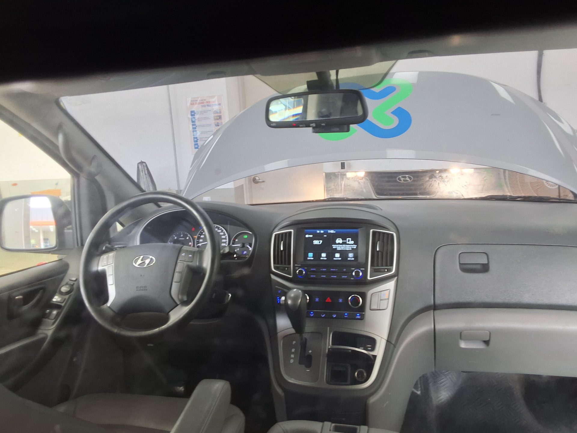 2020 - hyundai grand starex