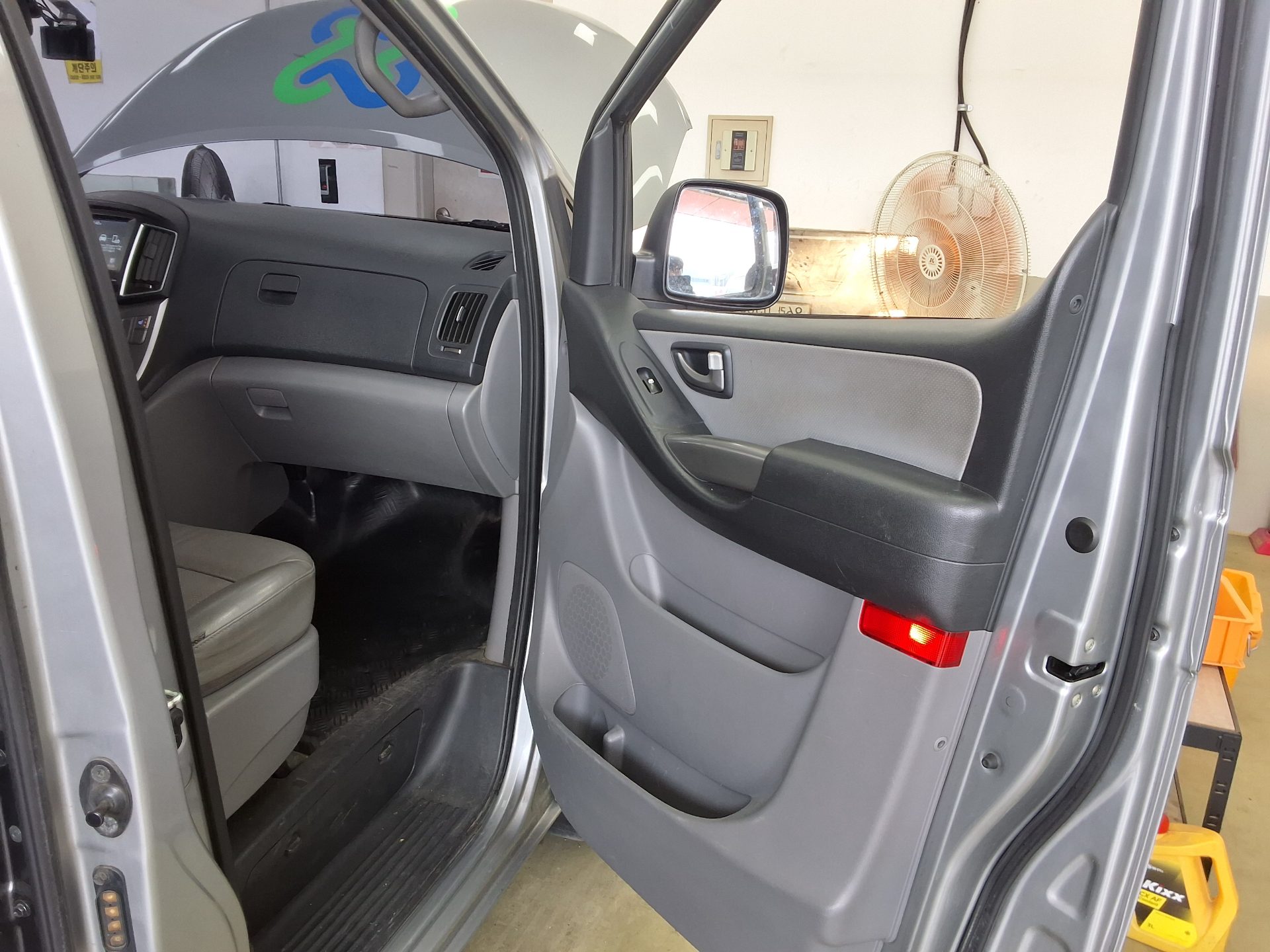 2020 - hyundai grand starex