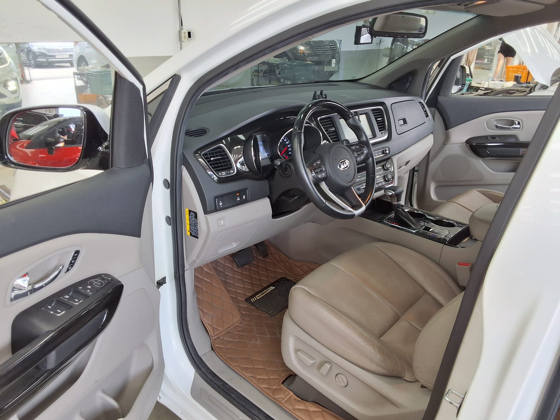 2019 - kia carnival