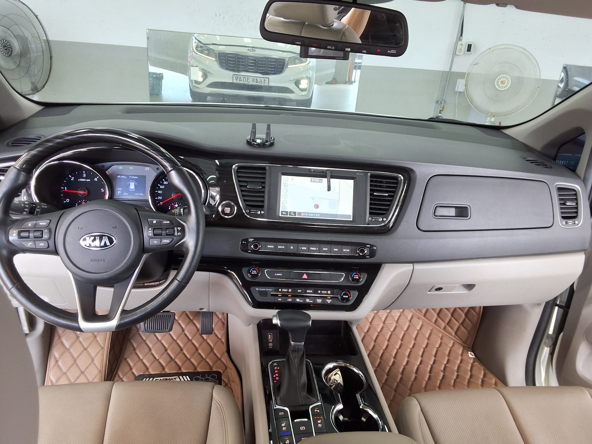 2019 - kia carnival