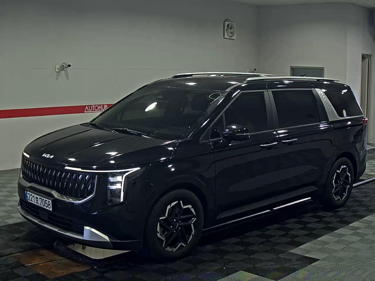 KIA CARNIVAL (KA4)