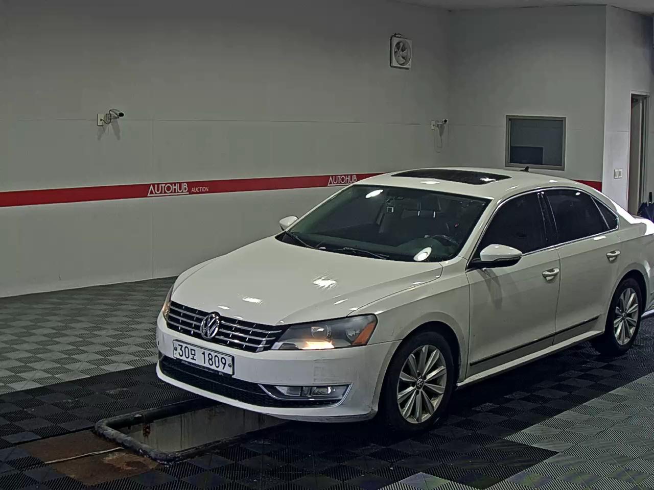 VOLKSWAGEN PASSAT (7TH GEN) TSI