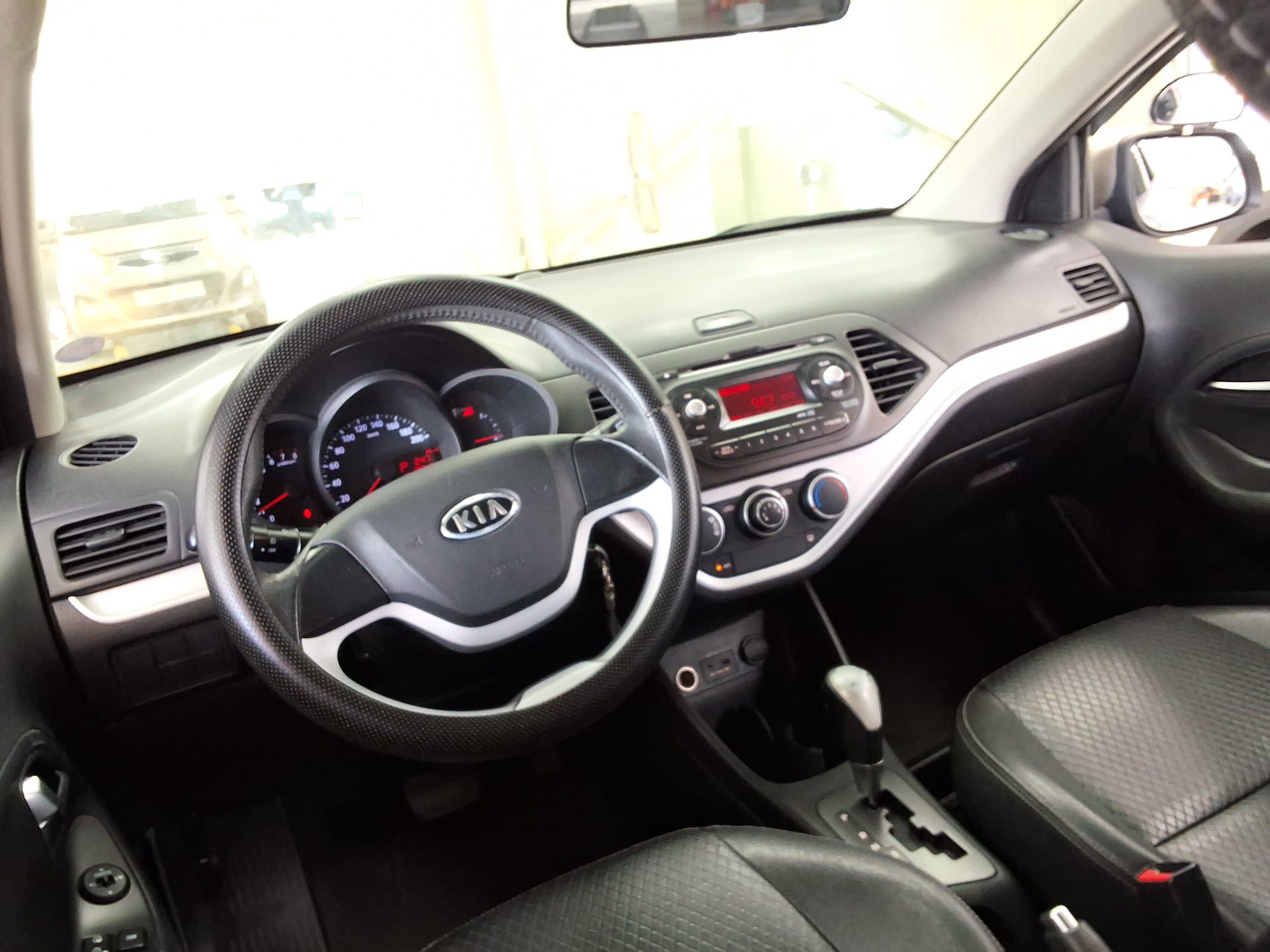 2012 - kia morning