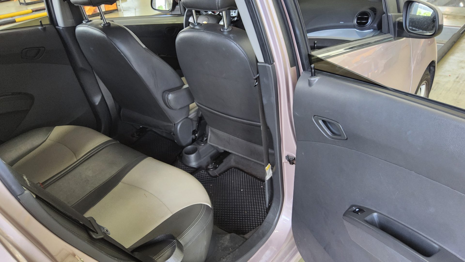2012 - chevrolet spark