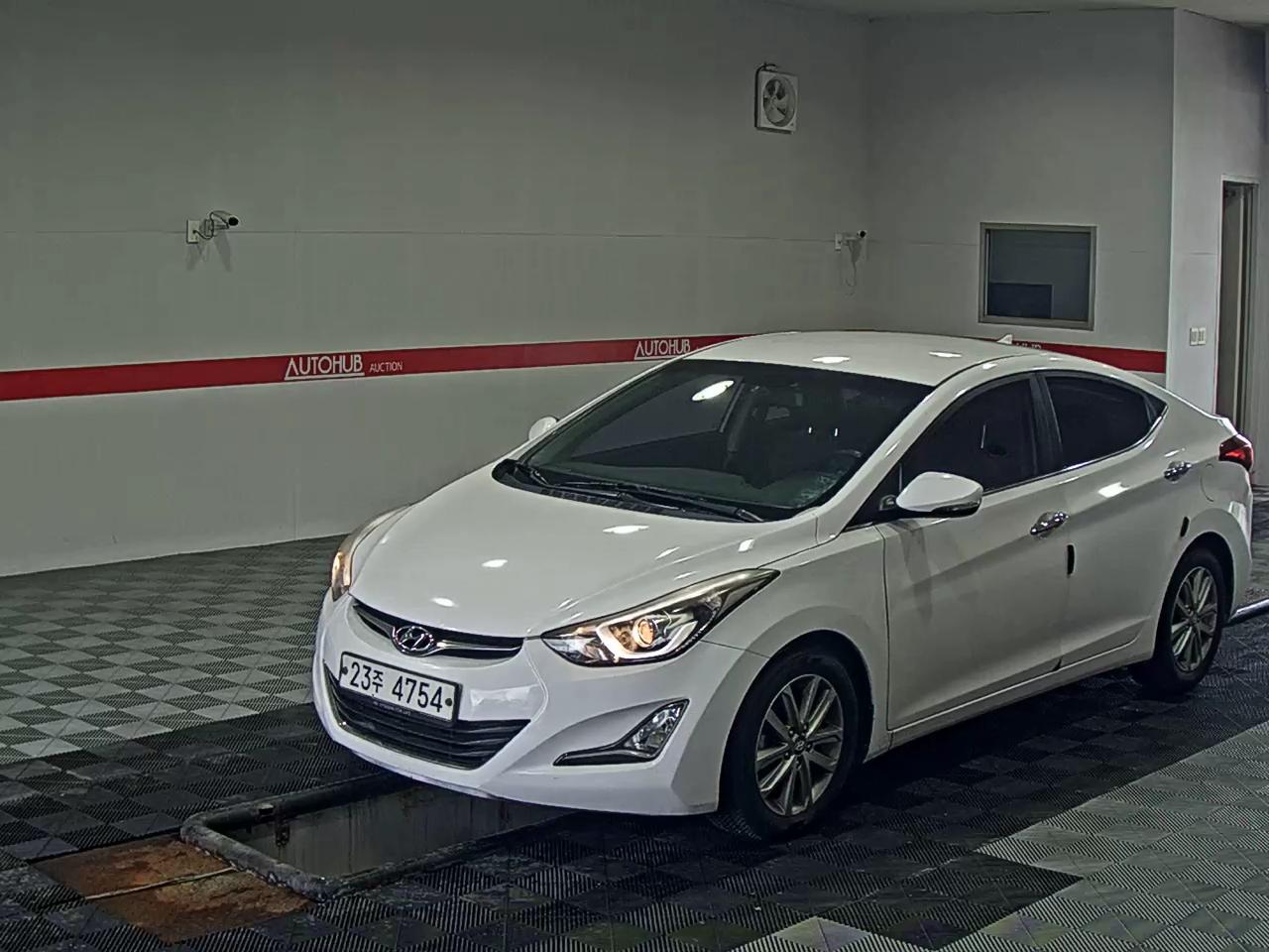 2015 - hyundai avante