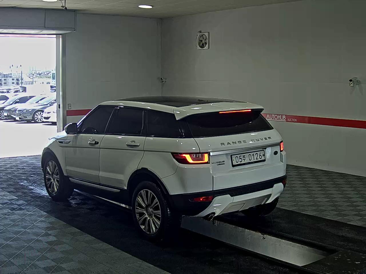 2016 - land rover range rover