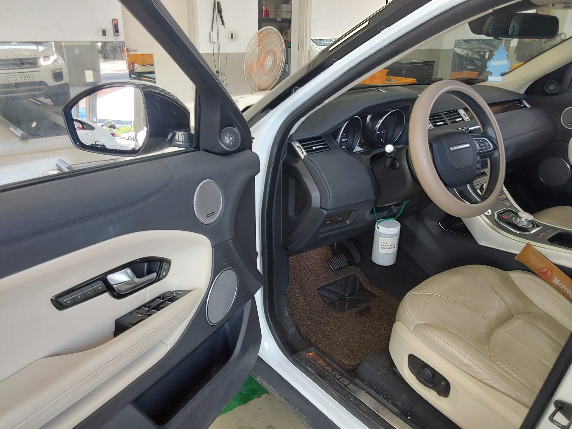 2016 - land rover range rover