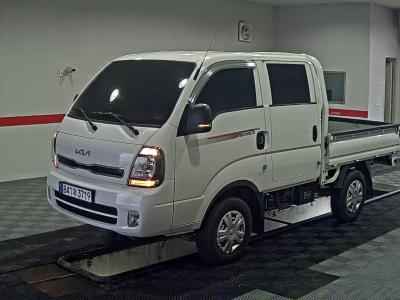 KIA BONGO III CARGO 1 TON DOUBLE CAB WHEELBASE