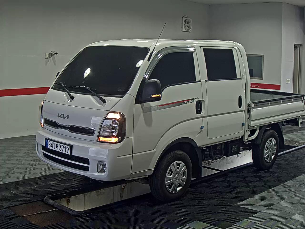 2023 - kia bongo