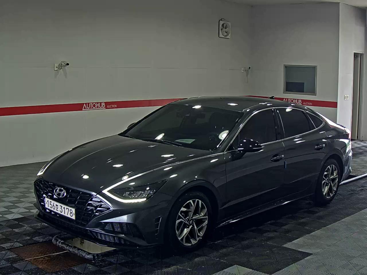 HYUNDAI SONATA (DN8)