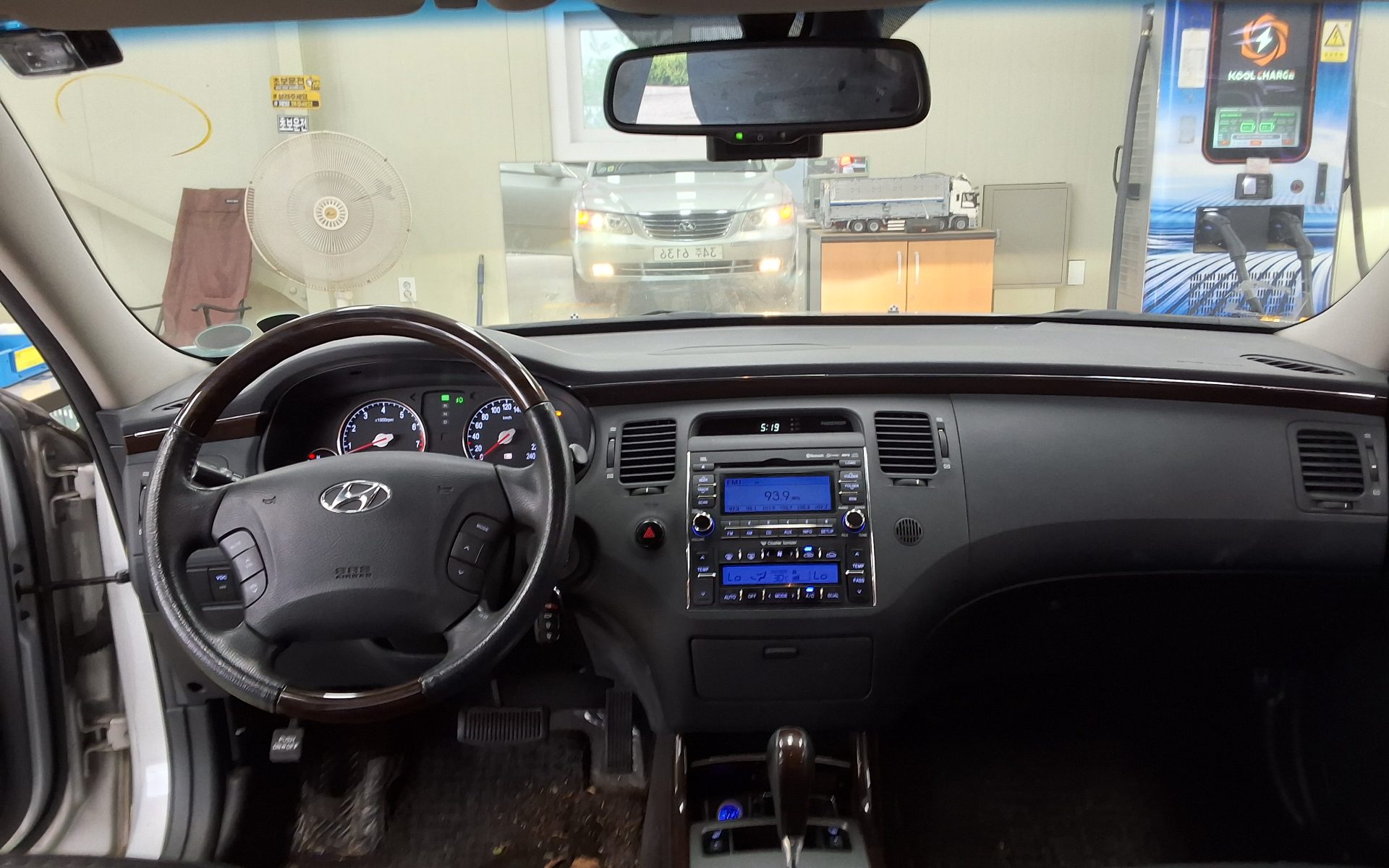 2010 - hyundai grandeur