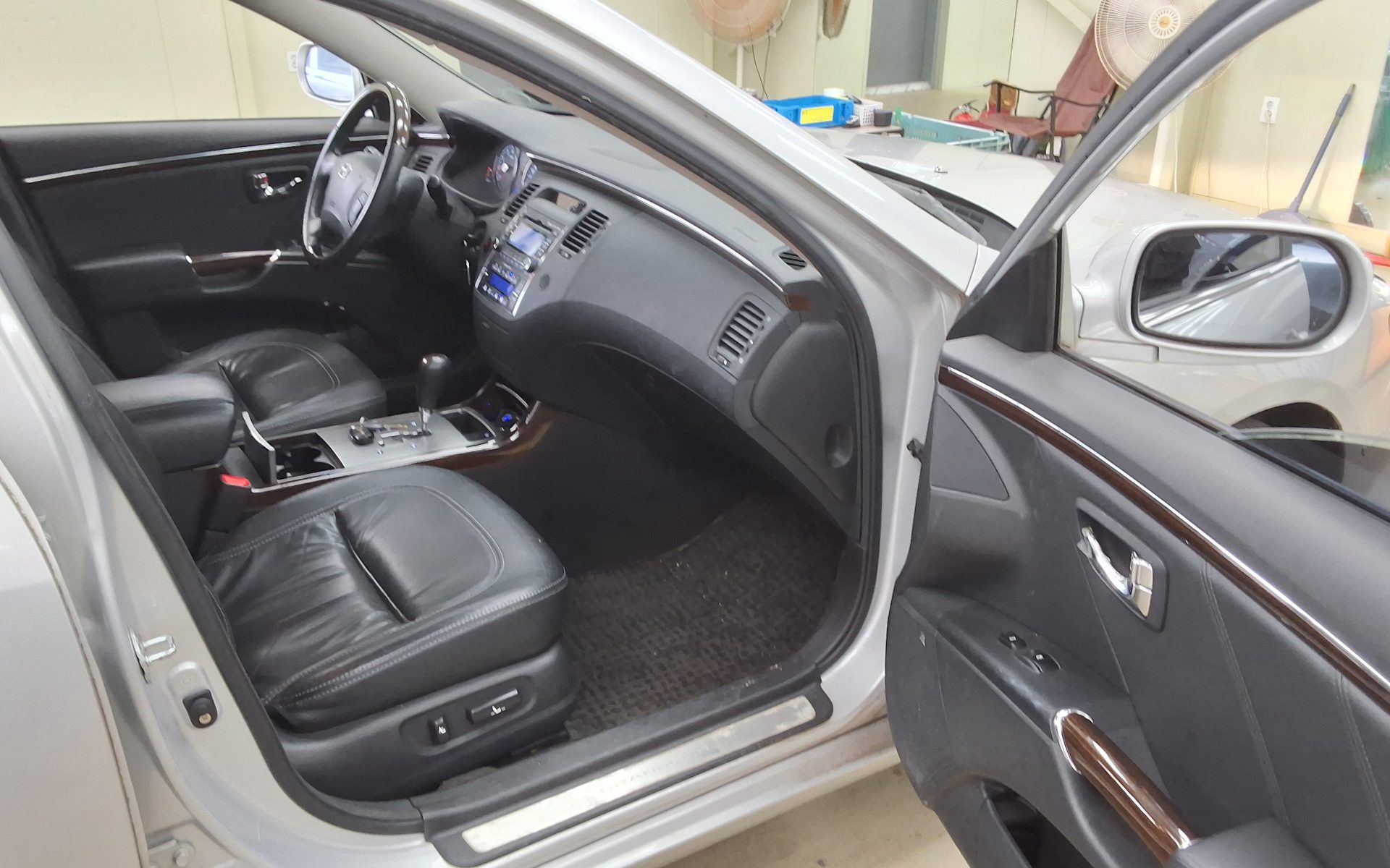2010 - hyundai grandeur