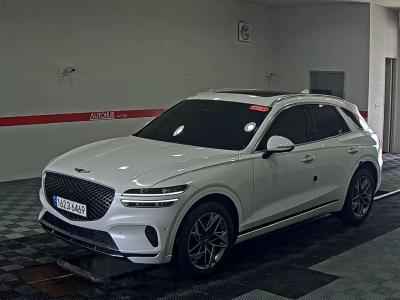 GENESIS GV70 BASE MODEL