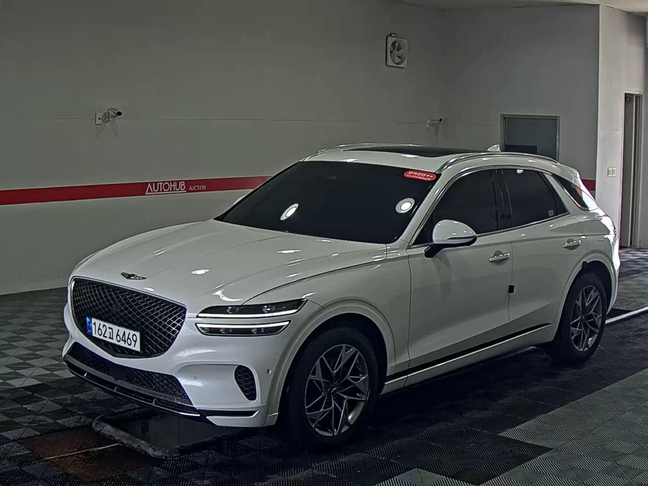 2021 - genesis gv70