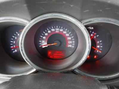 كيا سورينتو R ديزل 2.0 دفع ثنائي Tlx بريميوم 2011 بريميوم