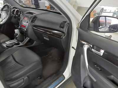 كيا سورينتو R ديزل 2.0 دفع ثنائي Tlx بريميوم 2011 بريميوم