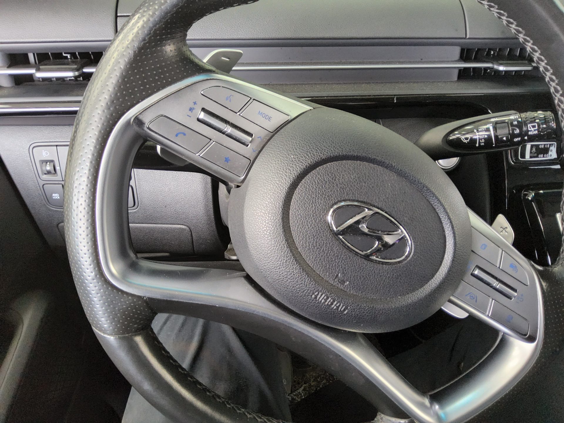 2022 - hyundai staria