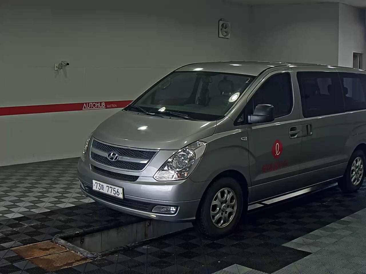 HYUNDAI GRAND STAREX CVX