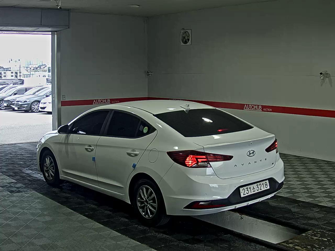 2020 - hyundai avante