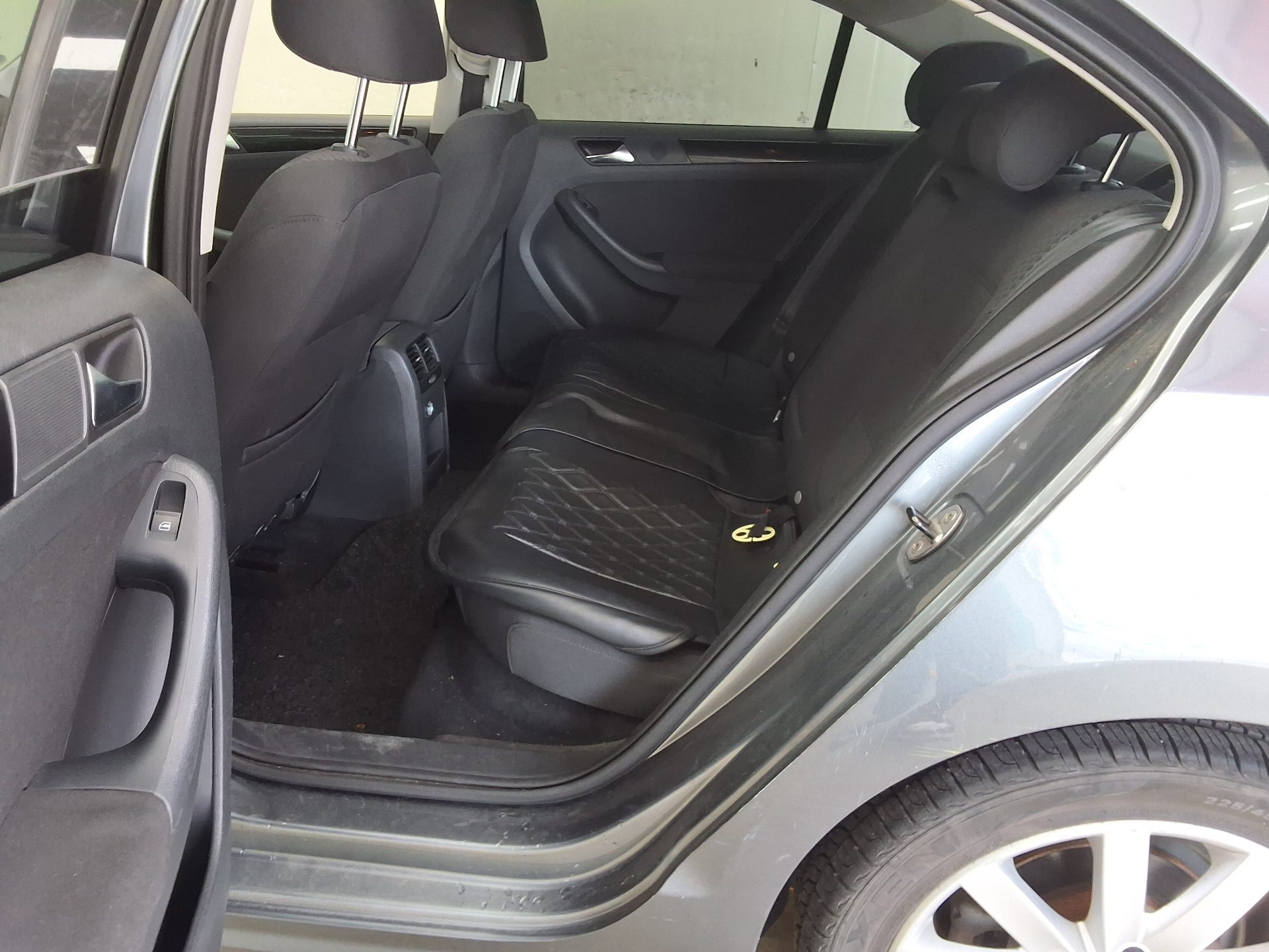 2011 - volkswagen jetta