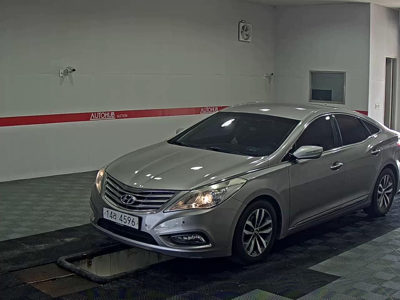 2011 - hyundai grandeur