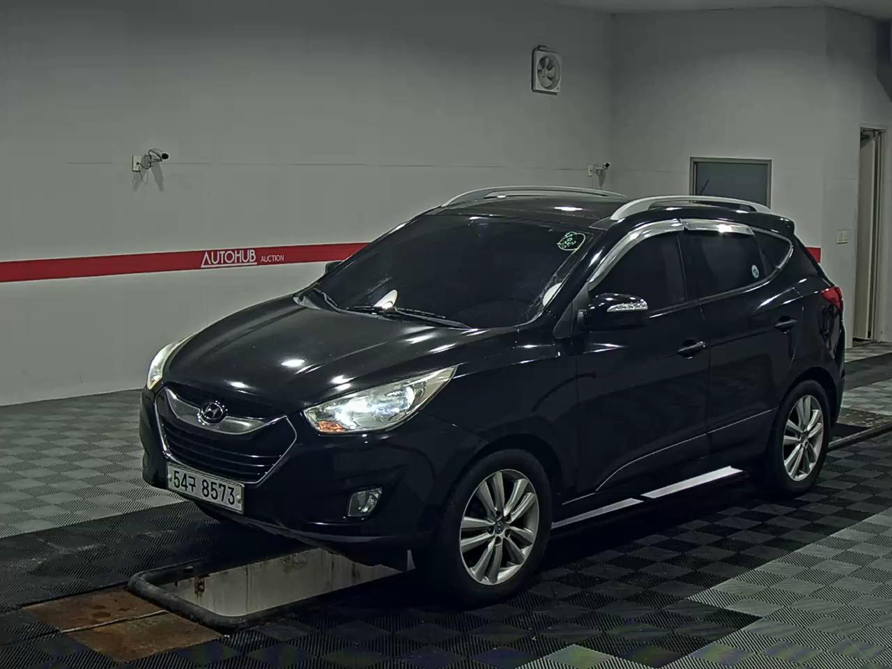2010 - hyundai tucson