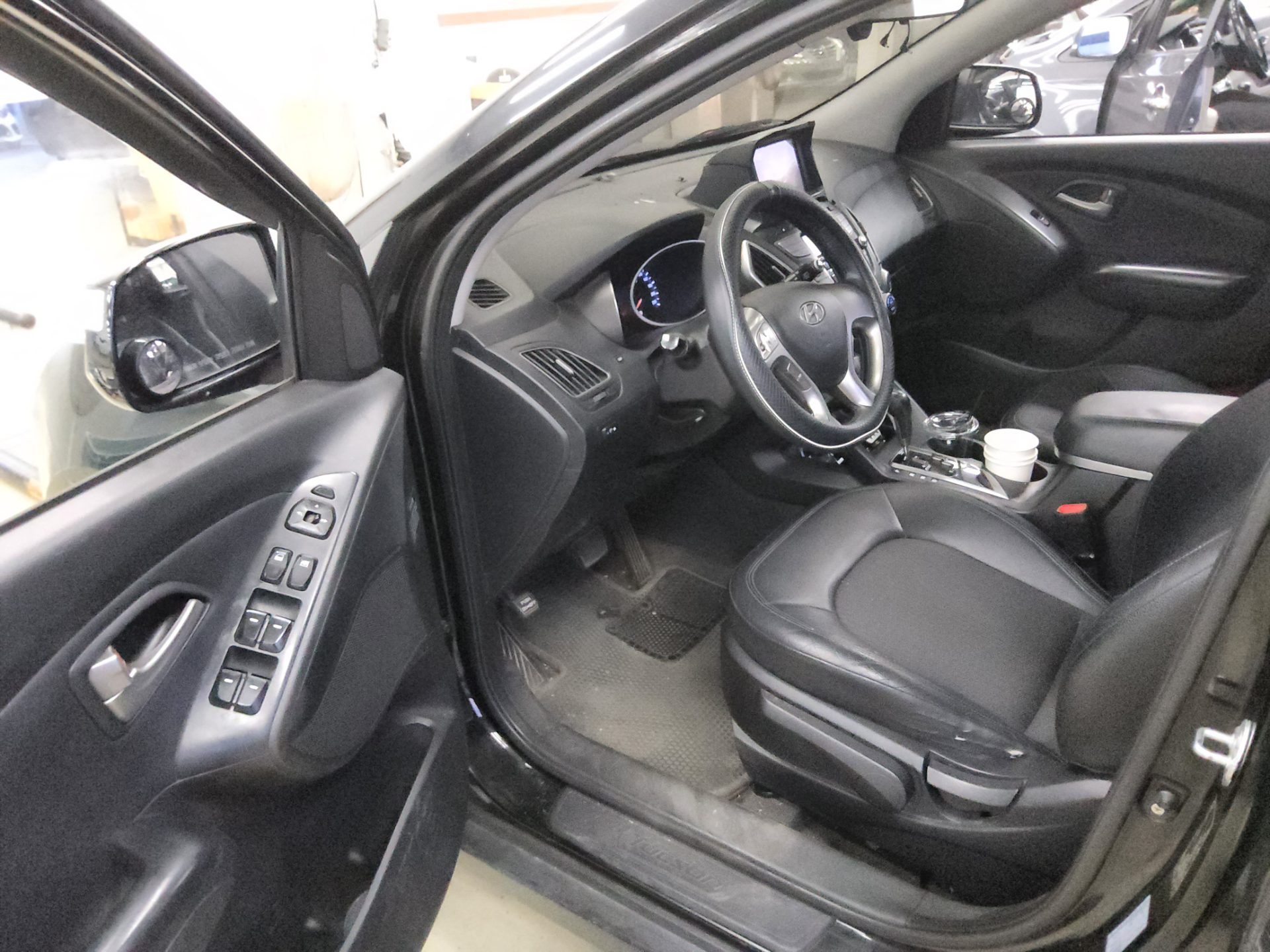 2010 - hyundai tucson