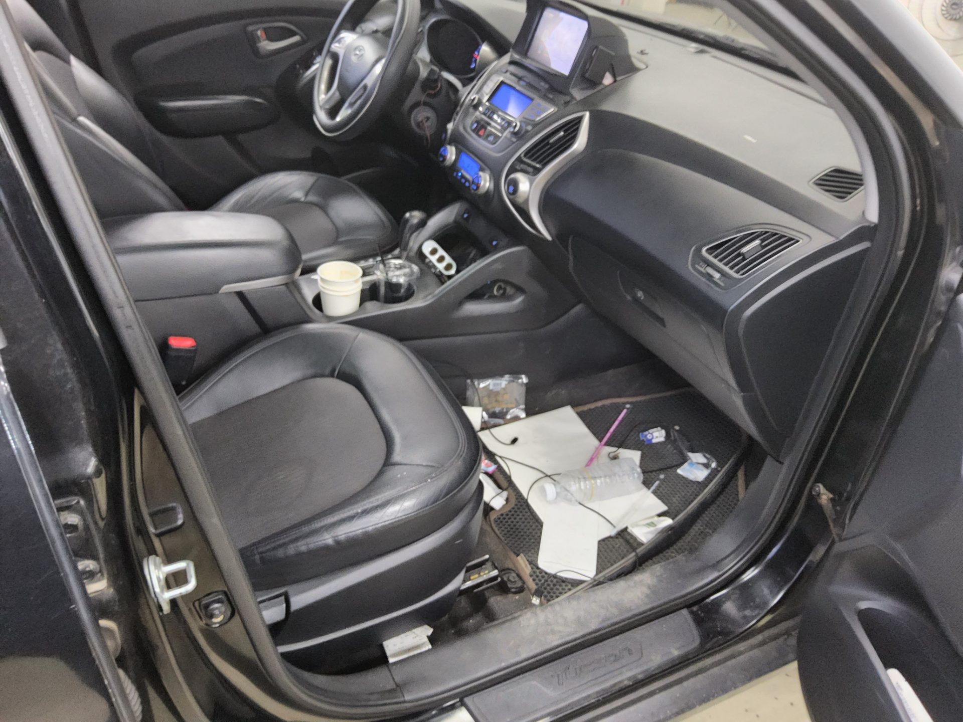 2010 - hyundai tucson