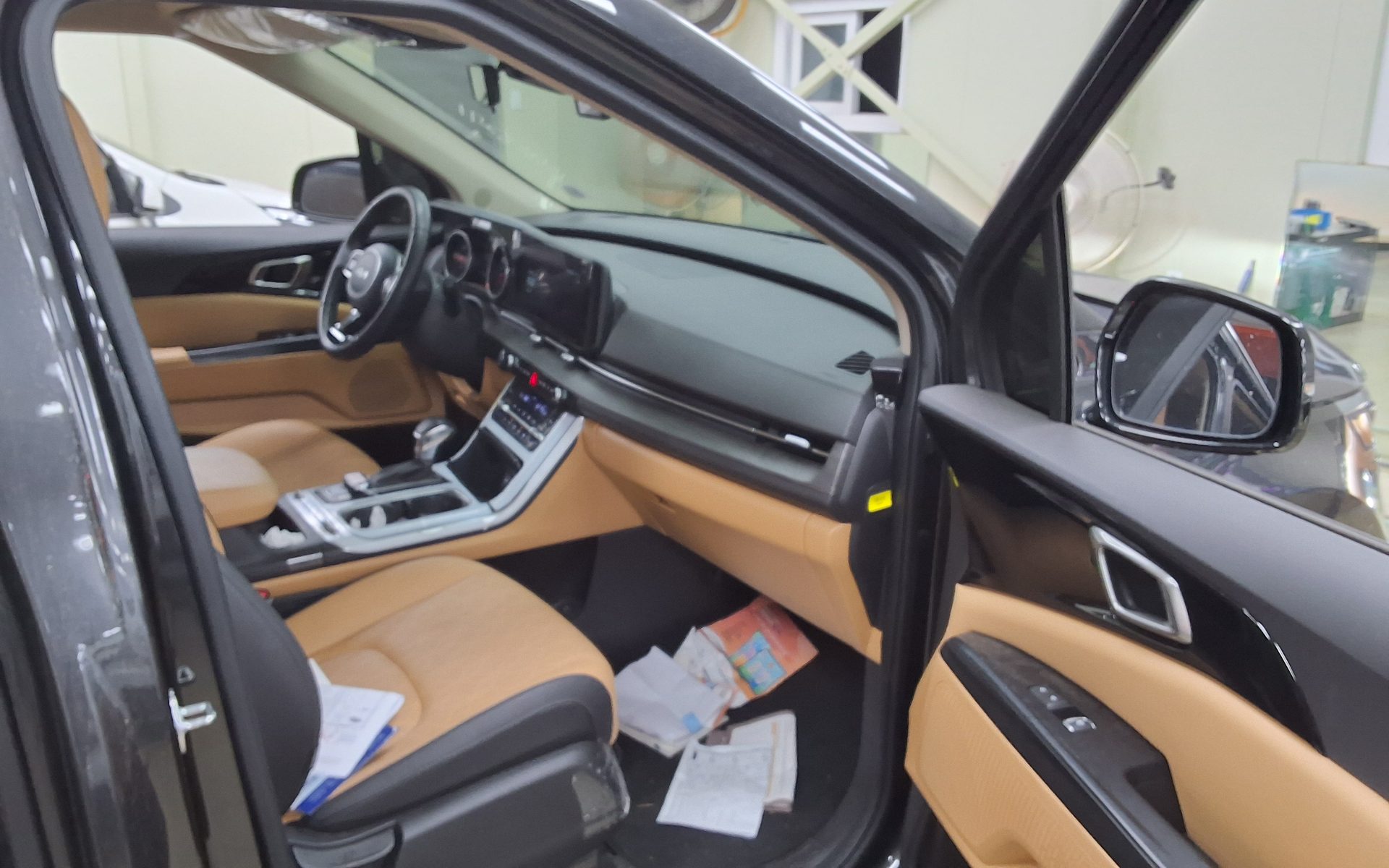 2023 - kia carnival