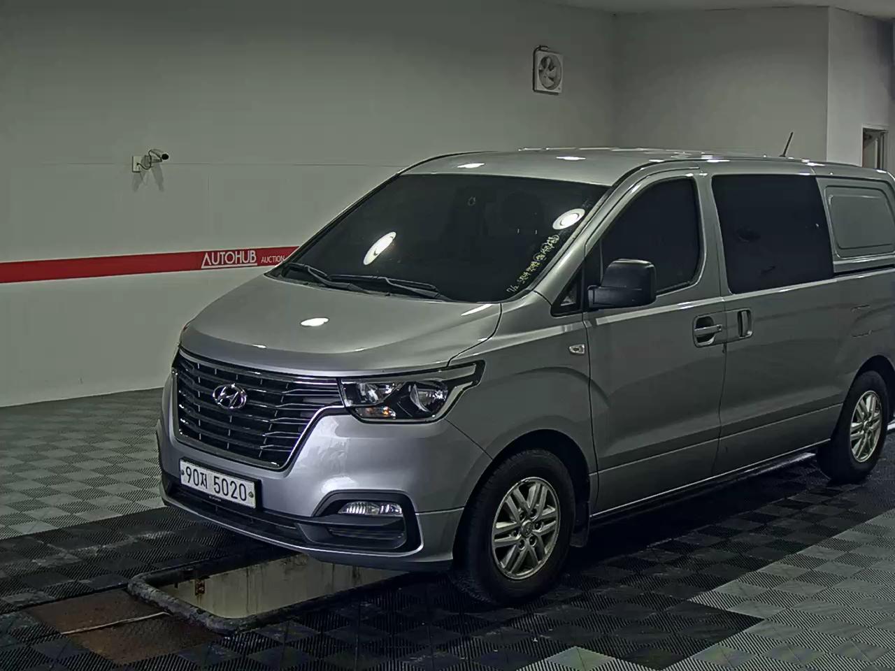 2020 - hyundai grand starex