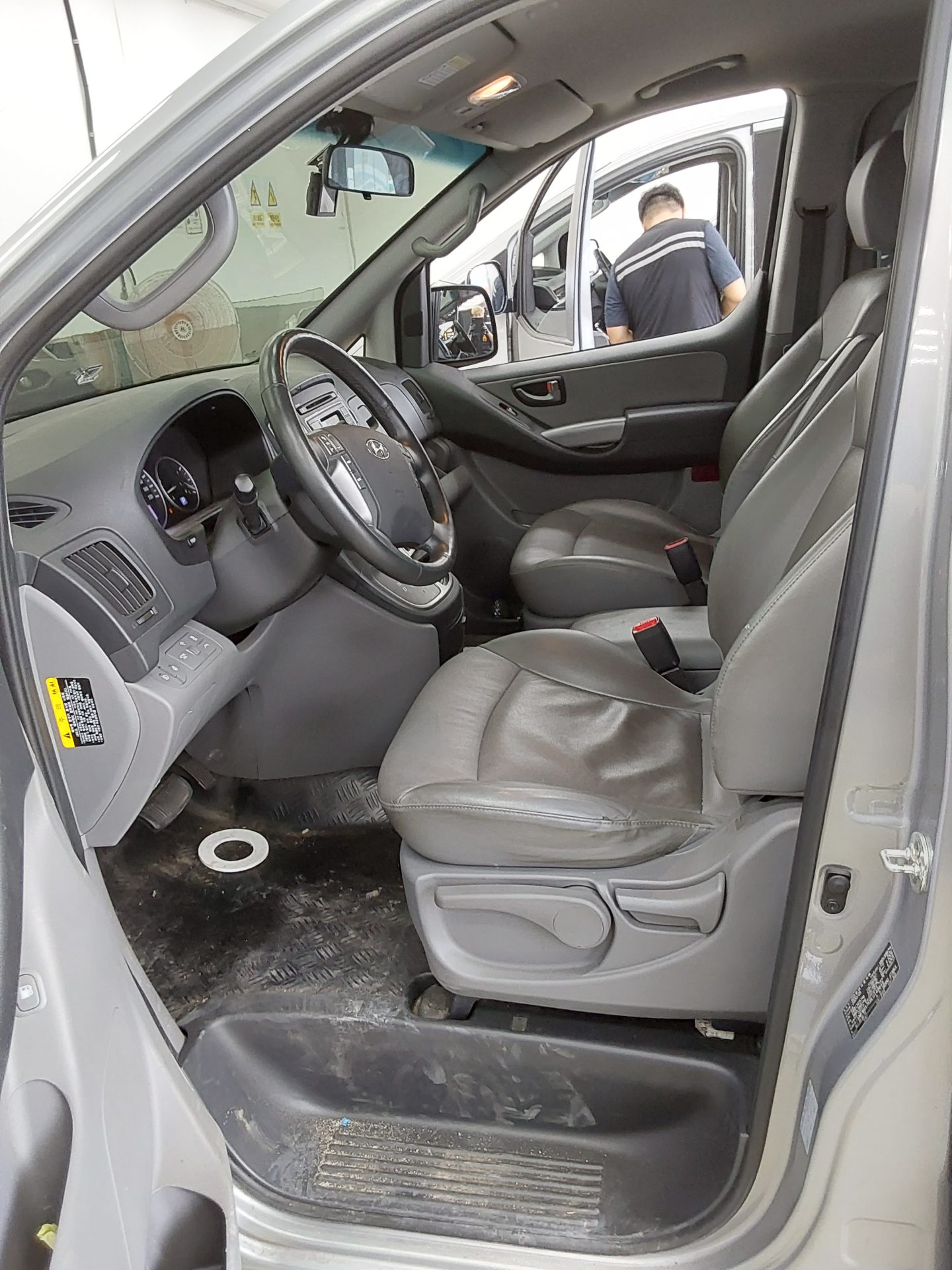2020 - hyundai grand starex