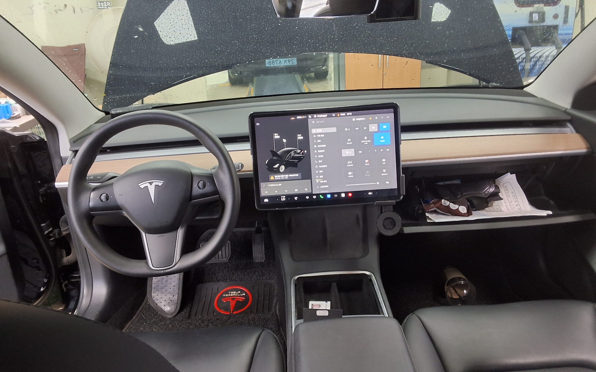 2021 - tesla model 3