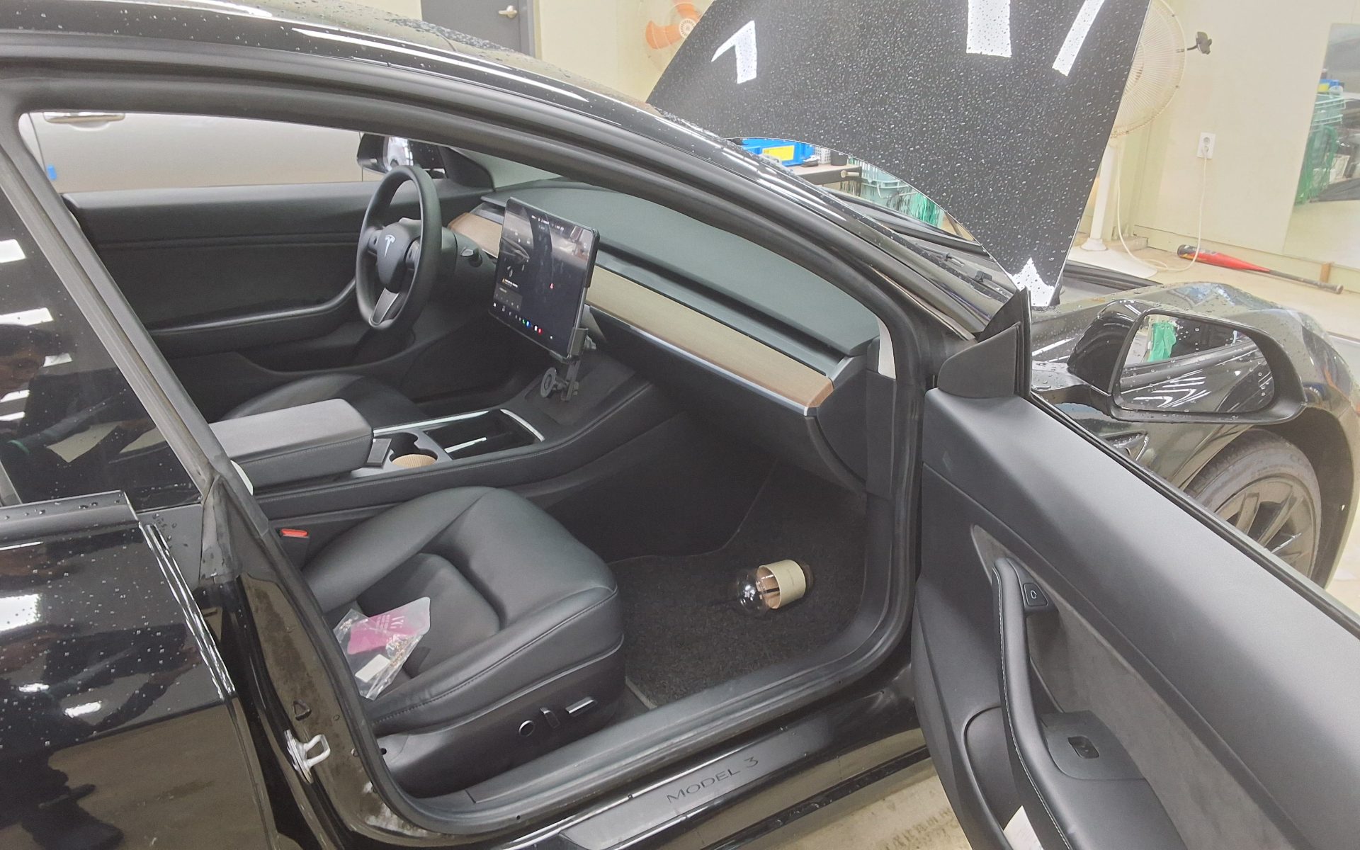 2021 - tesla model 3