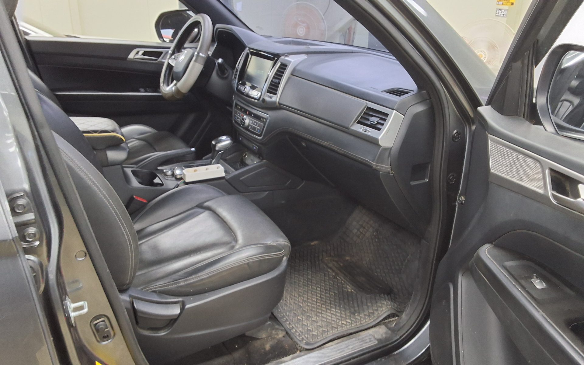 2019 - ssangyong rexton