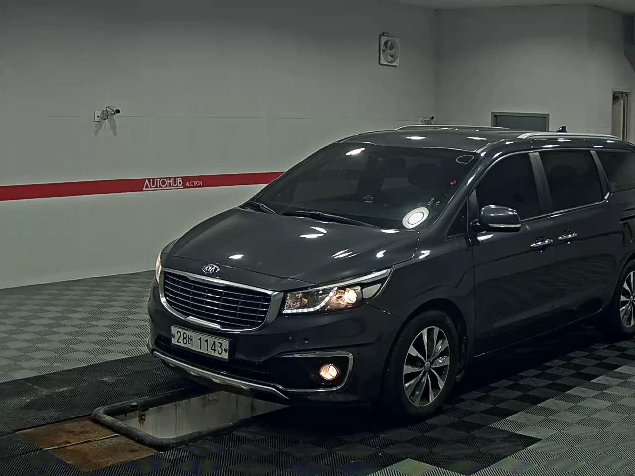 2017 - kia carnival