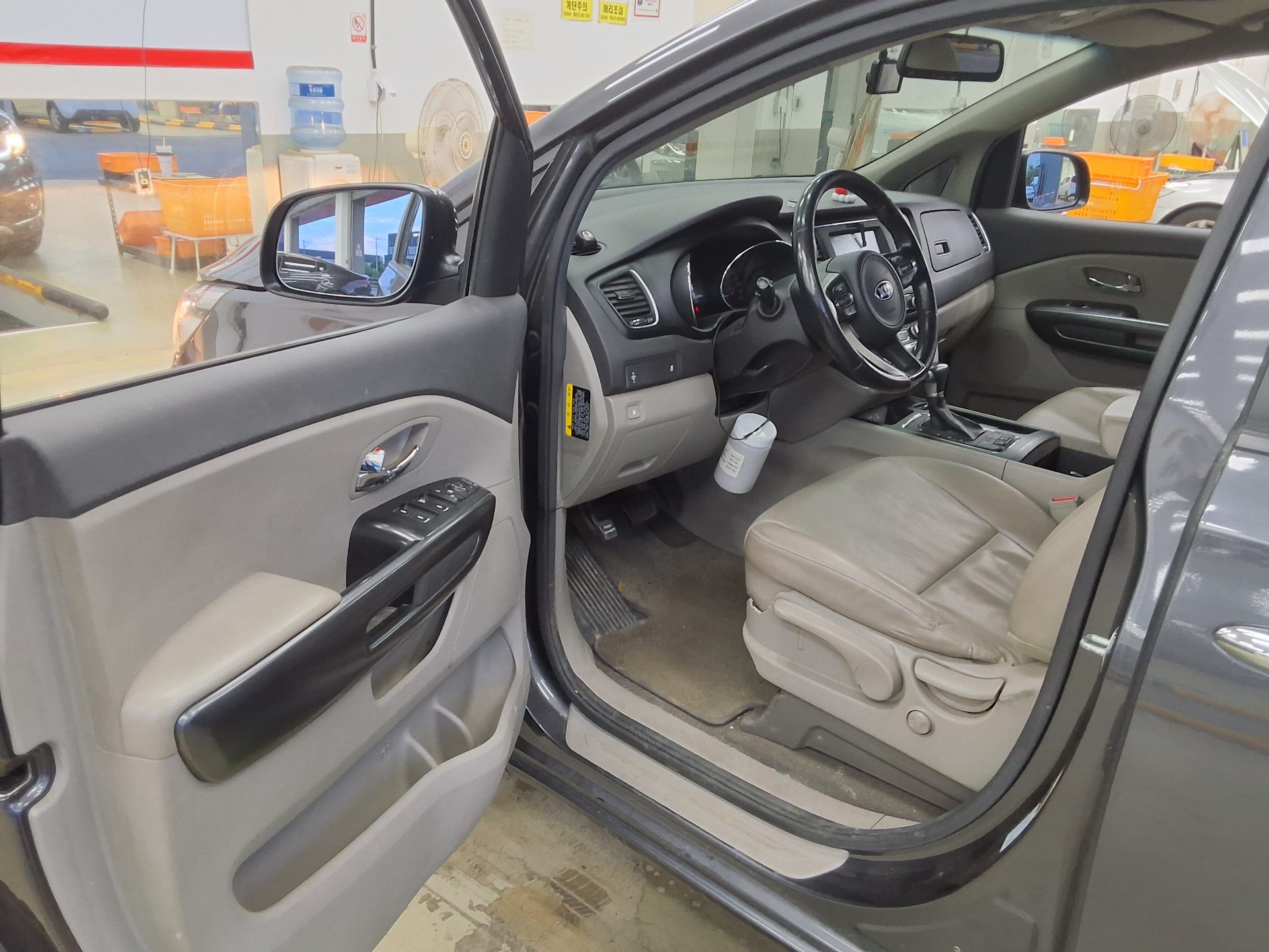 2017 - kia carnival